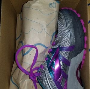 Brooks Adrenaline GTS 17